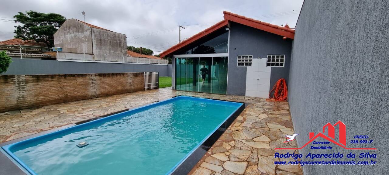 Casa à venda com 3 quartos, 512m² - Foto 1