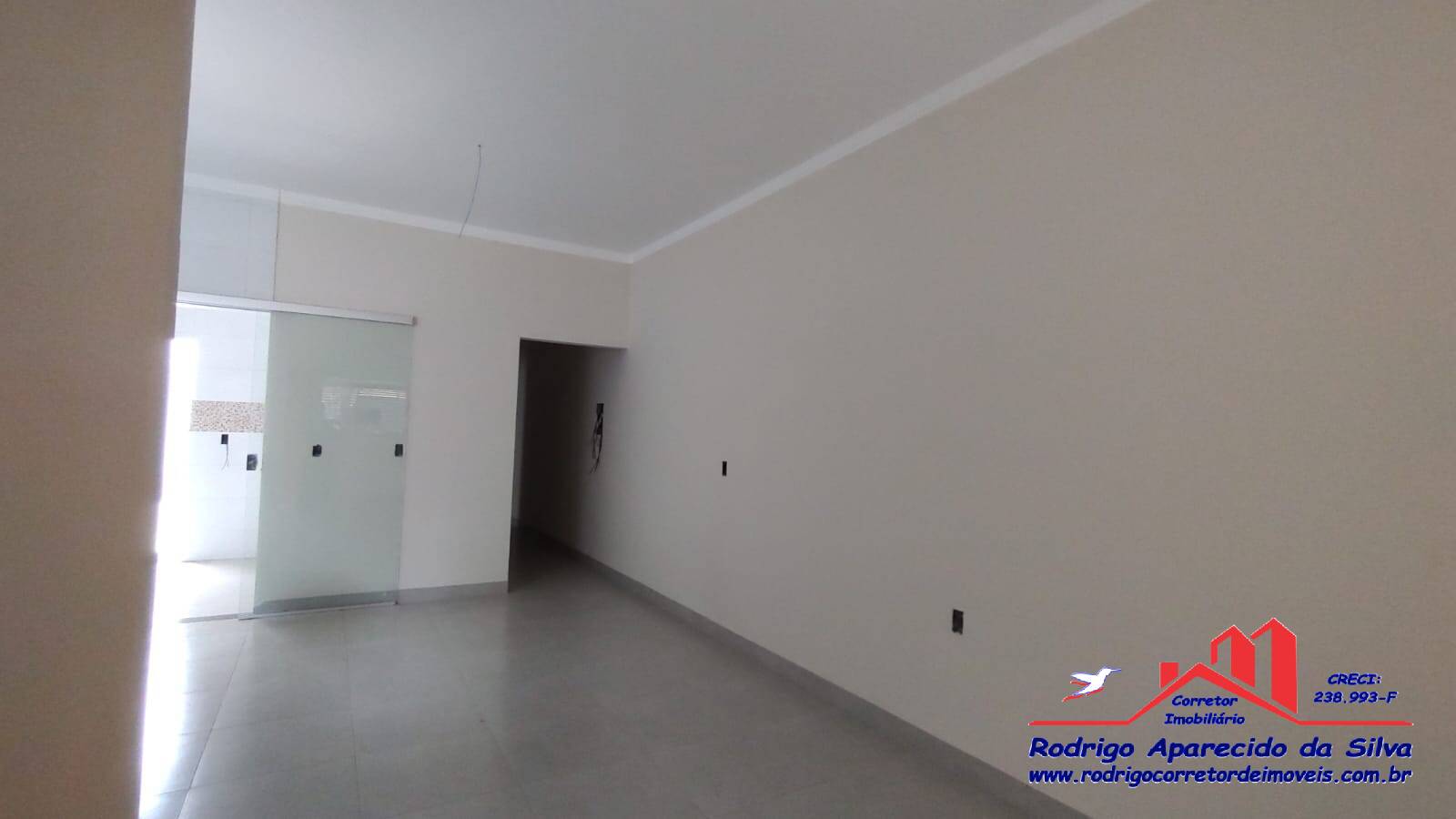 Casa à venda com 2 quartos, 125m² - Foto 4