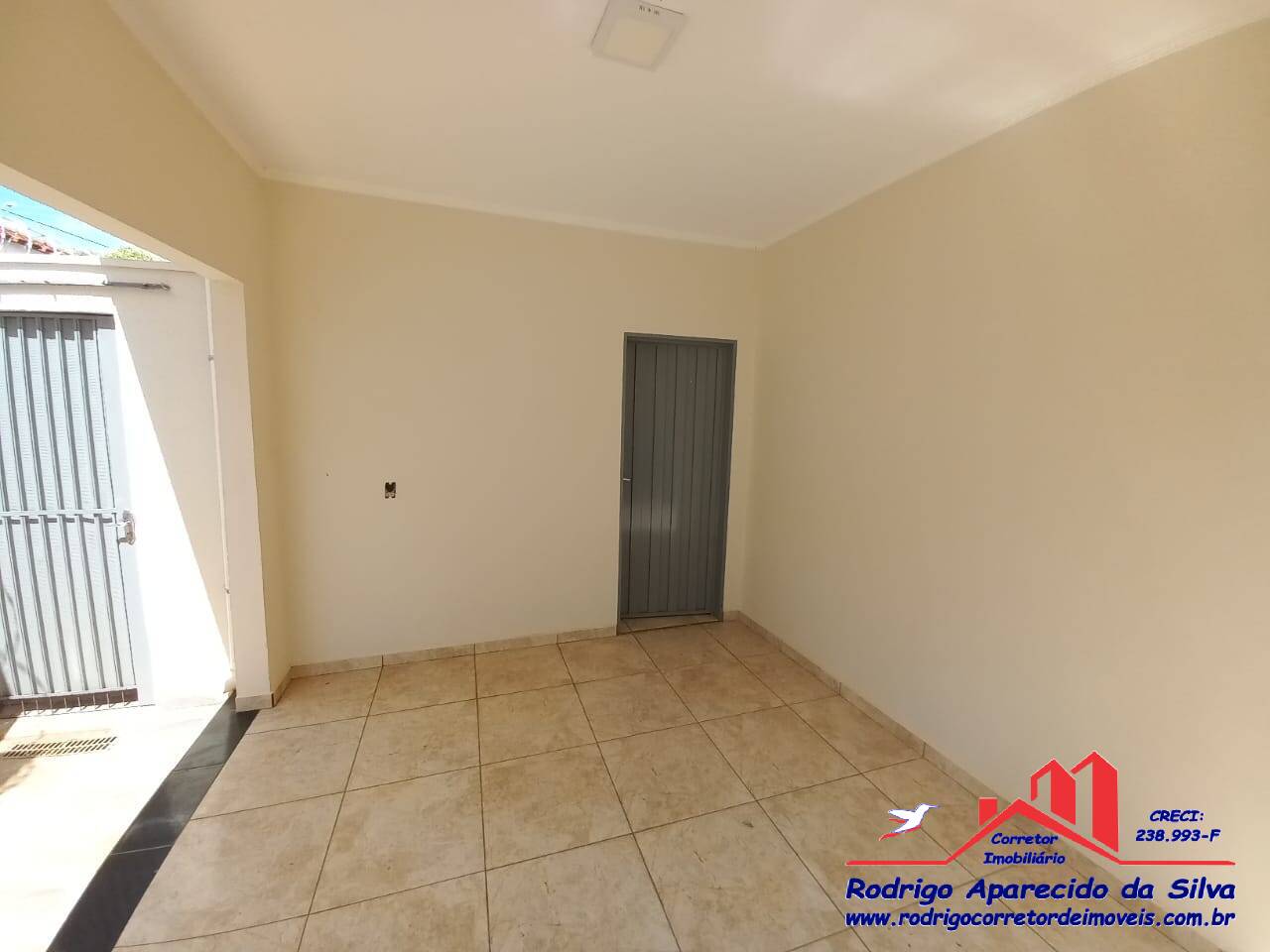 Casa à venda com 3 quartos, 250m² - Foto 15