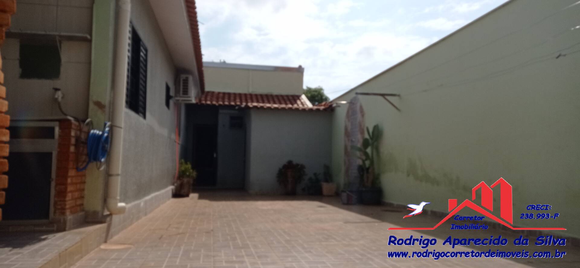 Casa à venda com 2 quartos, 250m² - Foto 6