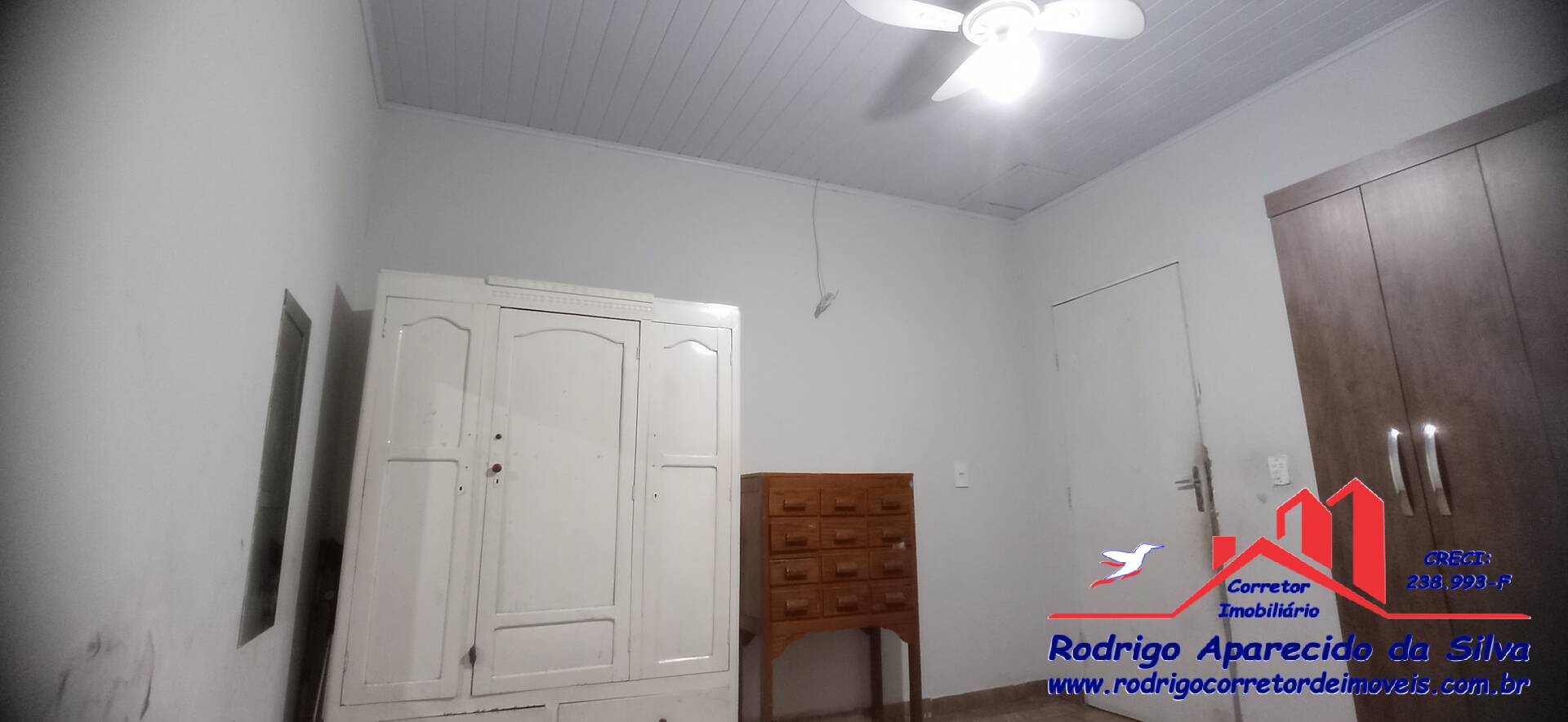 Casa à venda com 2 quartos, 250m² - Foto 12