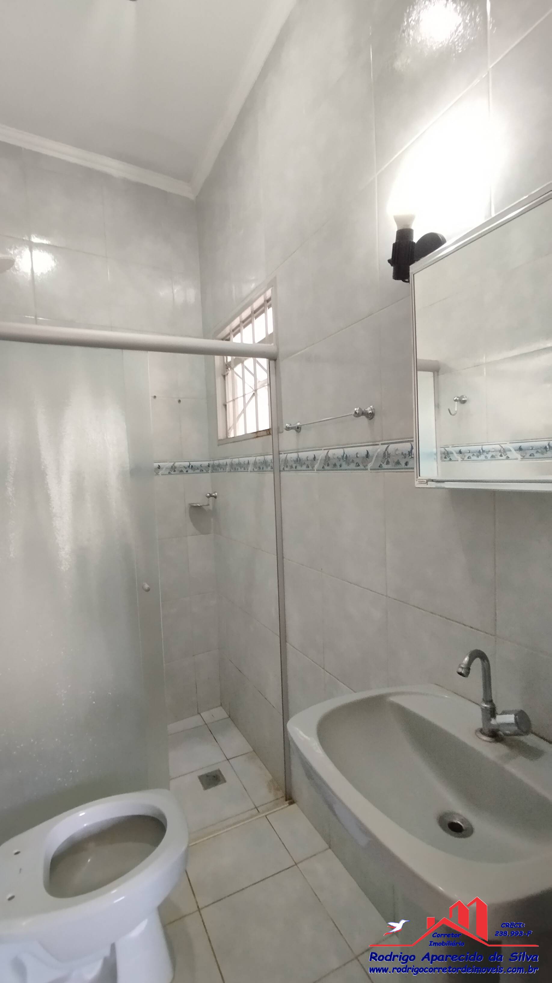 Casa à venda com 2 quartos, 250m² - Foto 3