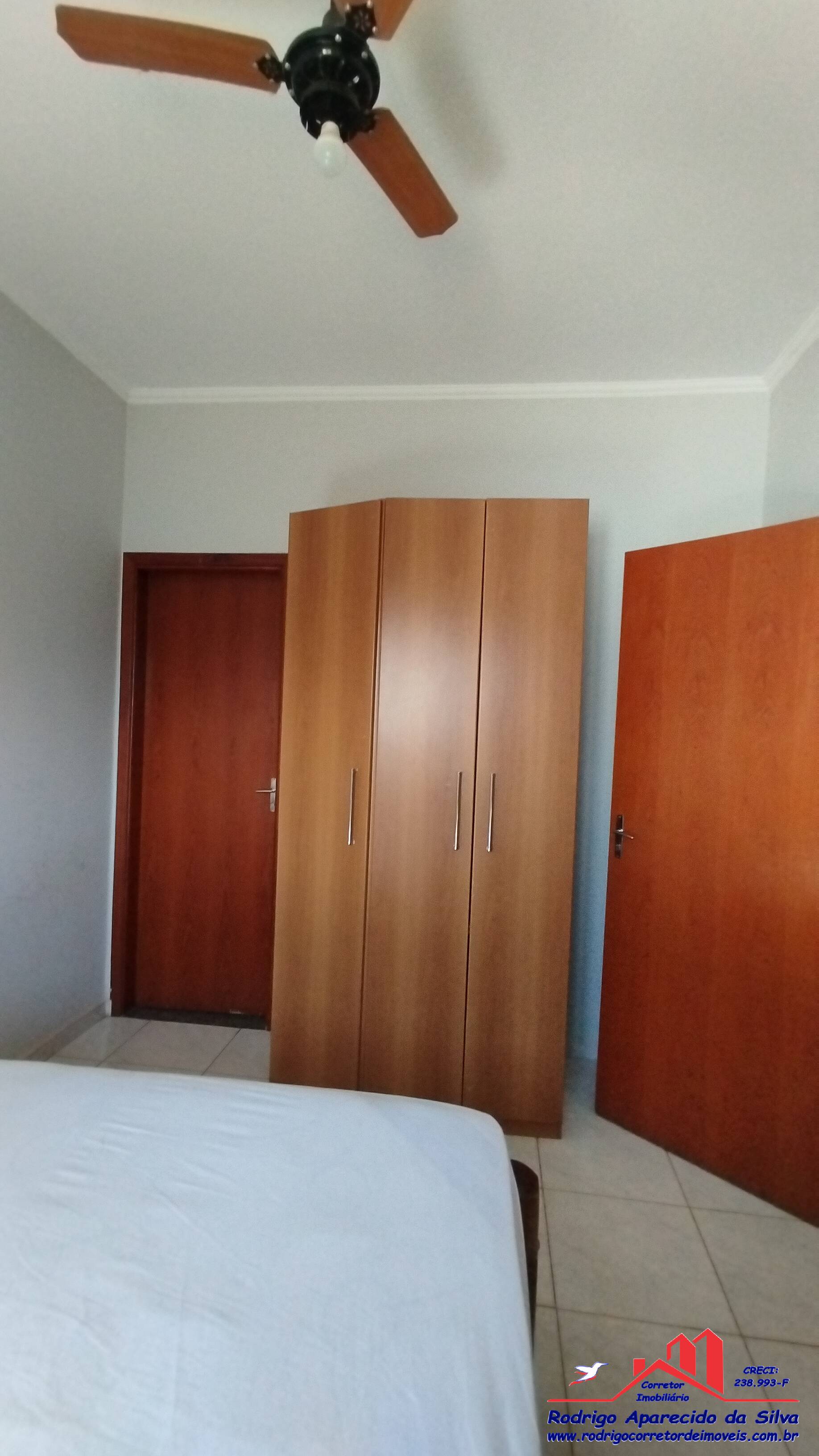 Casa à venda com 2 quartos, 250m² - Foto 8