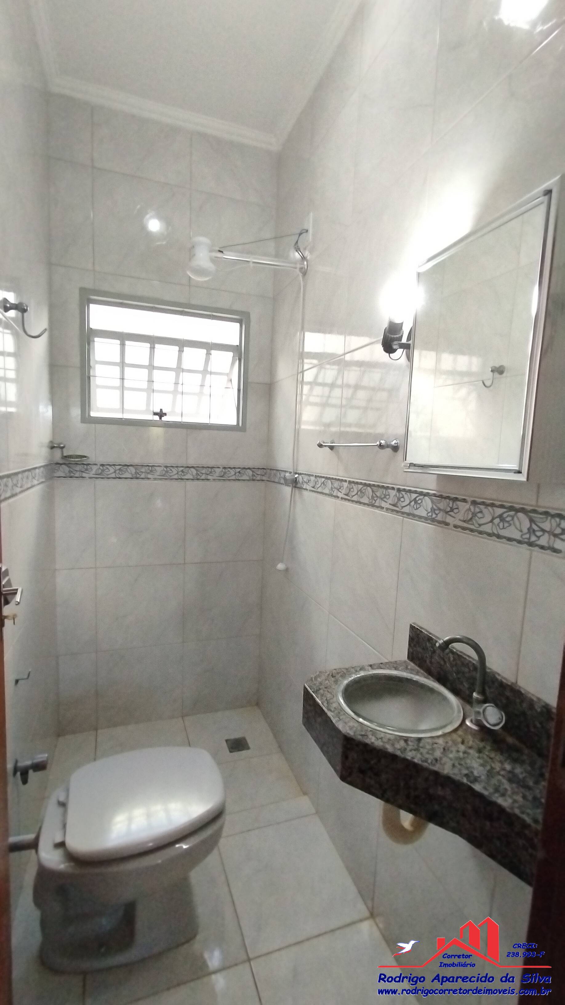 Casa à venda com 2 quartos, 250m² - Foto 11