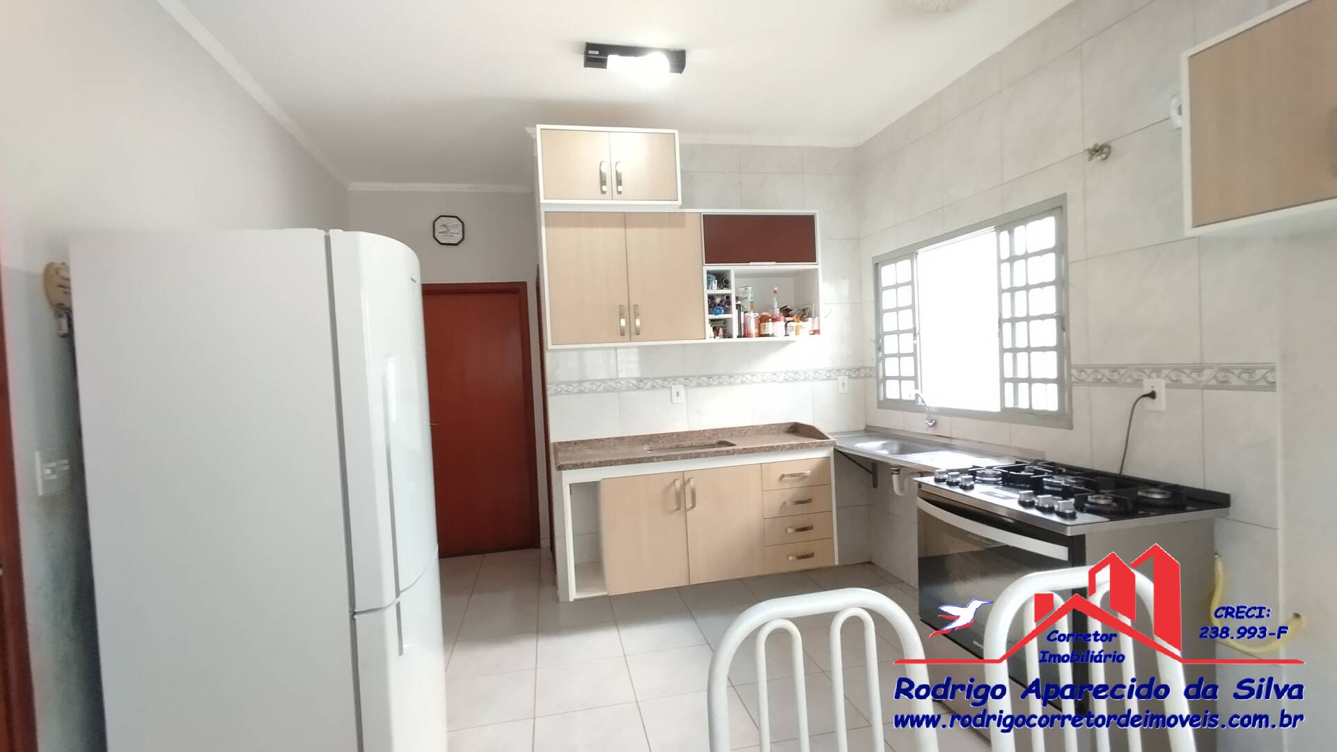 Casa à venda com 2 quartos, 250m² - Foto 23