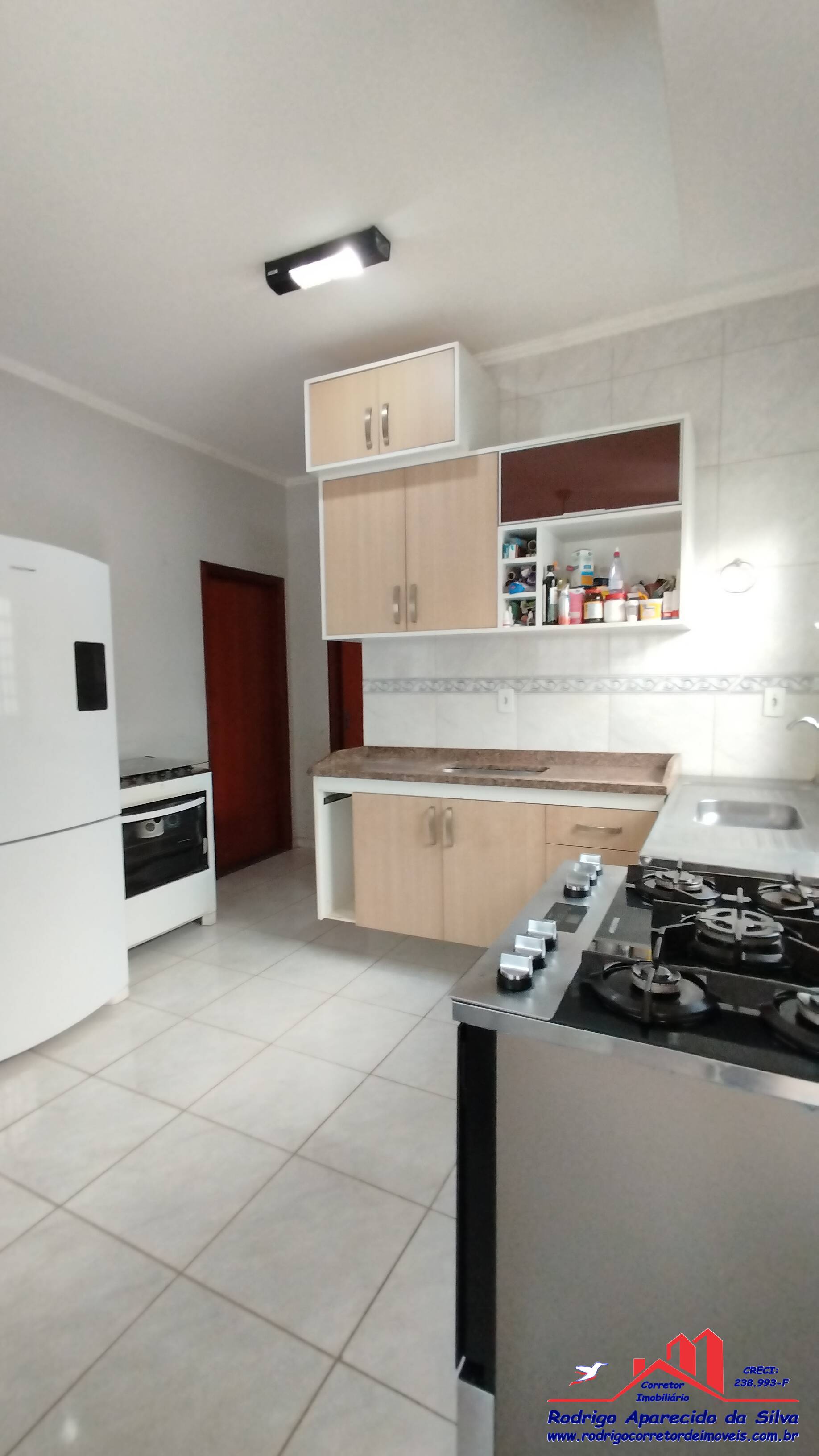 Casa à venda com 2 quartos, 250m² - Foto 30