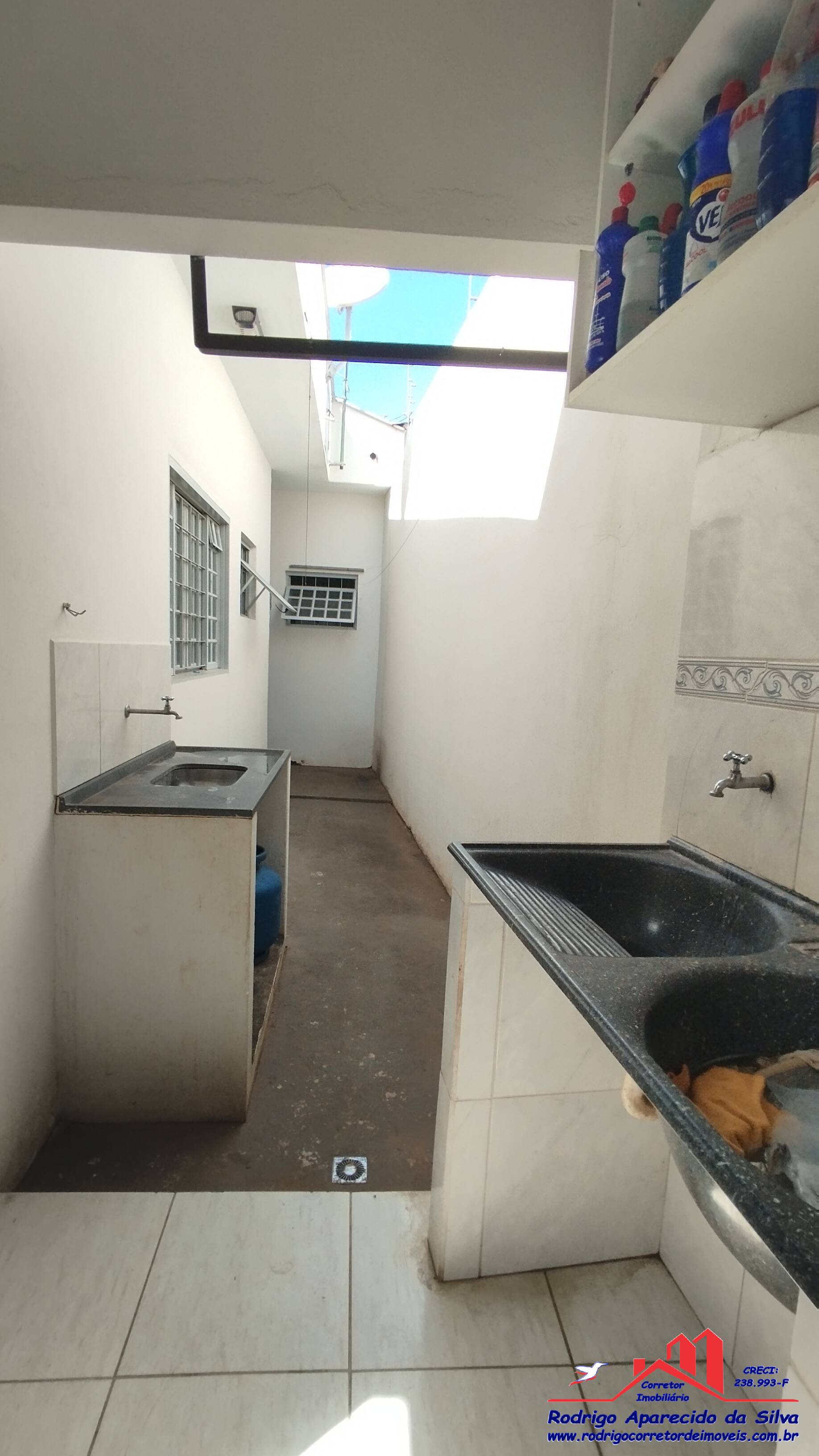 Casa à venda com 2 quartos, 250m² - Foto 44