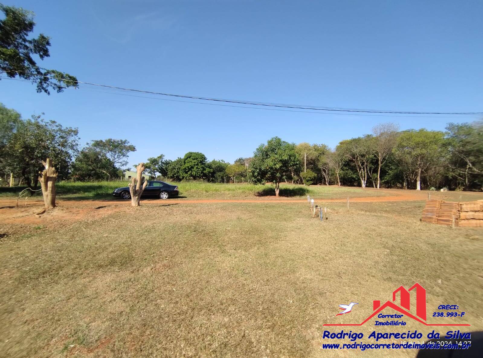 Fazenda à venda com 2 quartos, 1000m² - Foto 2