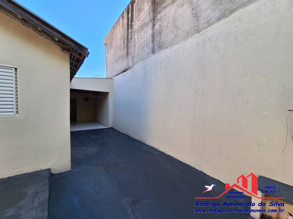 Casa à venda com 3 quartos, 200m² - Foto 28