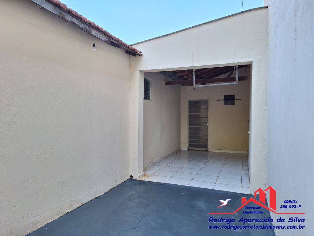 Casa à venda com 3 quartos, 200m² - Foto 27