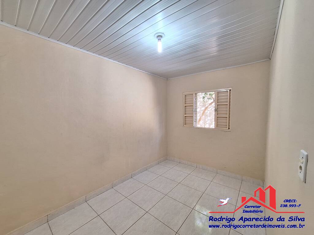 Casa à venda com 3 quartos, 200m² - Foto 14